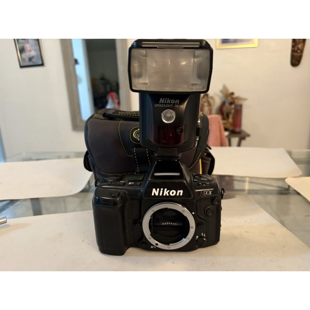 Nikon N90s 35mm SLR Camera & SB-28 Flash Lot - Parts Repair Damaged Shoe